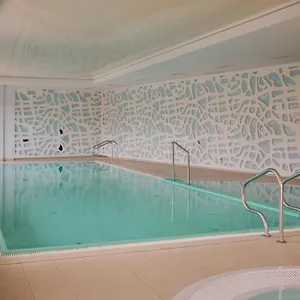Waterlane Island - Riverview Pool, Spa, Gym & Parking By Downtown Lägenhet